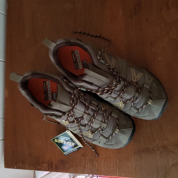 Merrell GORETEX Women's Vibram Hiking Trail Shoes - Gray and Brown NWT - Picture 3 of 9